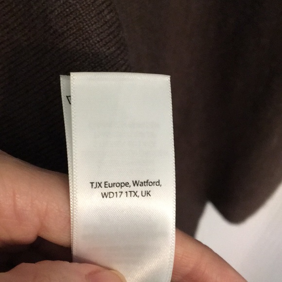 ELLEN TRACY - Super Chic Brown Sweater with Buckle Detail - Size: Large - Picture 13 of 13